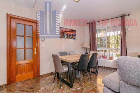 For sale of chalet in Huétor Vega