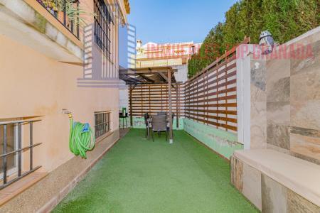For sale of chalet in Huétor Vega