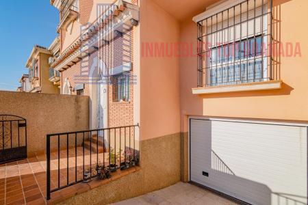 For sale of chalet in Huétor Vega