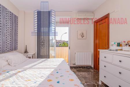 For sale of chalet in Huétor Vega