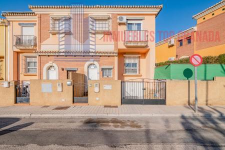For sale of chalet in Huétor Vega