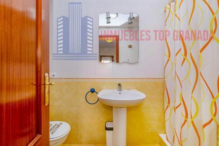For sale of chalet in Huétor Vega