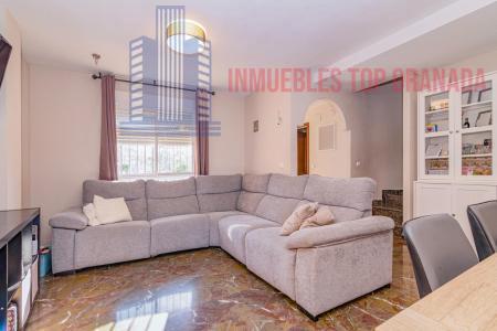 For sale of chalet in Huétor Vega