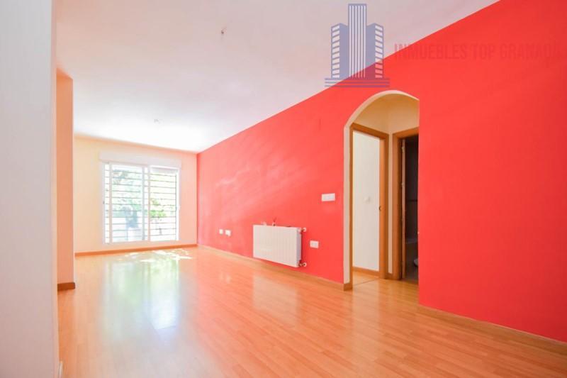 For sale of flat in Churriana de la Vega