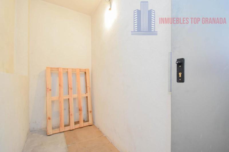For sale of flat in Churriana de la Vega