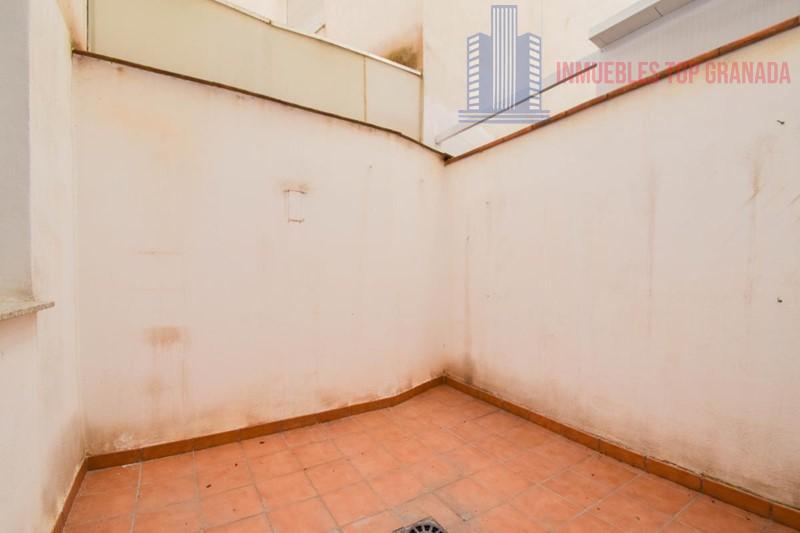 For sale of flat in Churriana de la Vega