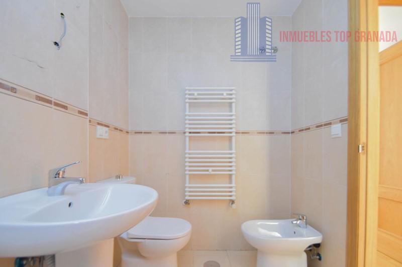 For sale of flat in Churriana de la Vega