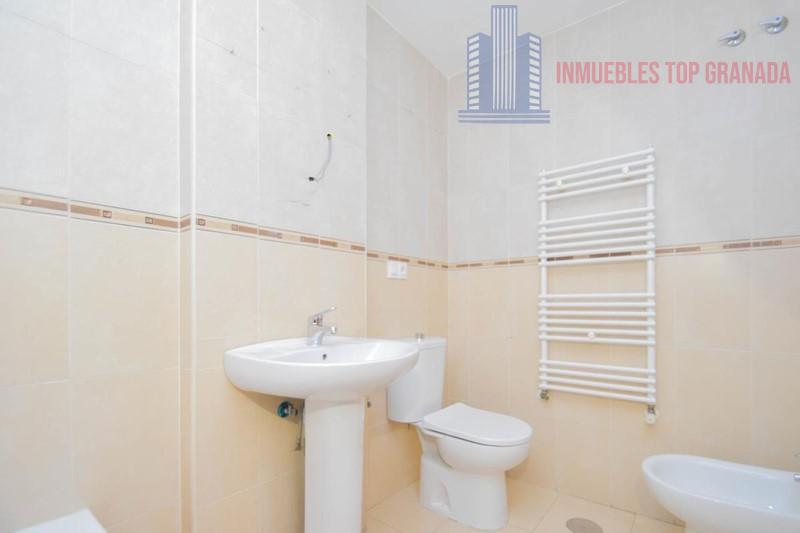 For sale of flat in Churriana de la Vega
