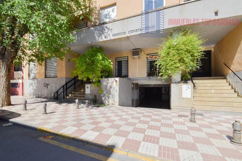 For sale of flat in Churriana de la Vega