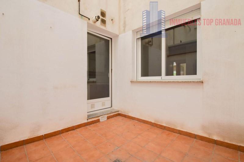 For sale of flat in Churriana de la Vega