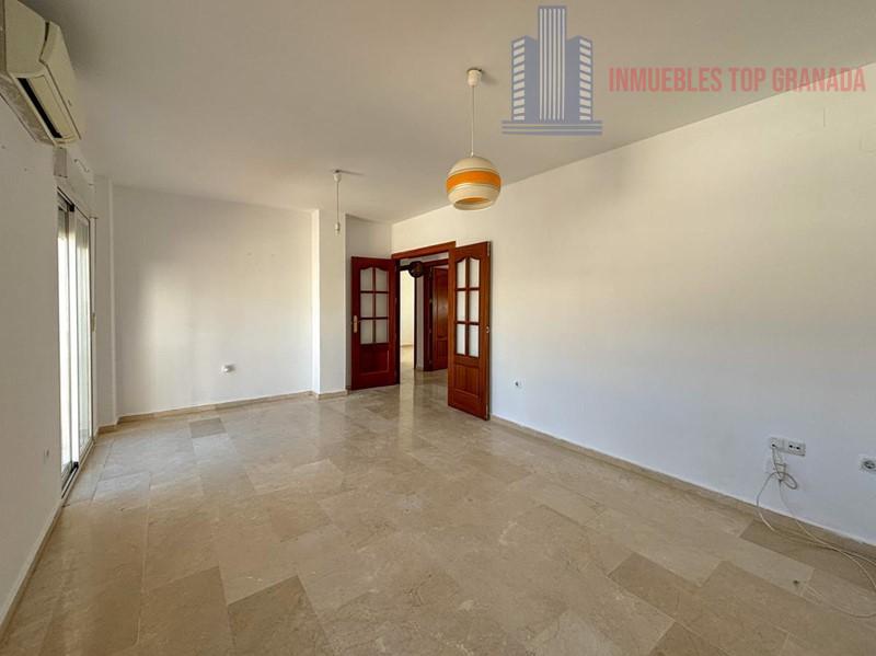 For sale of flat in Atarfe