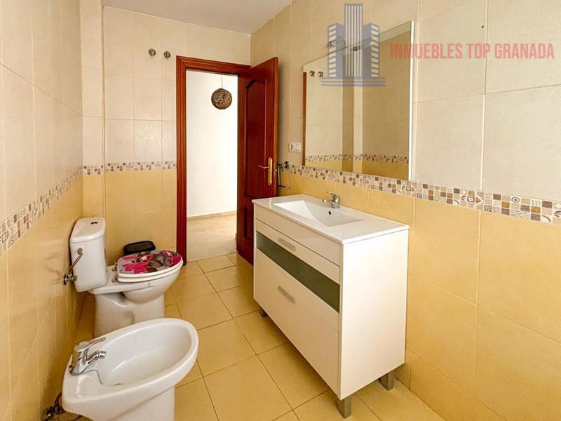 For sale of flat in Atarfe