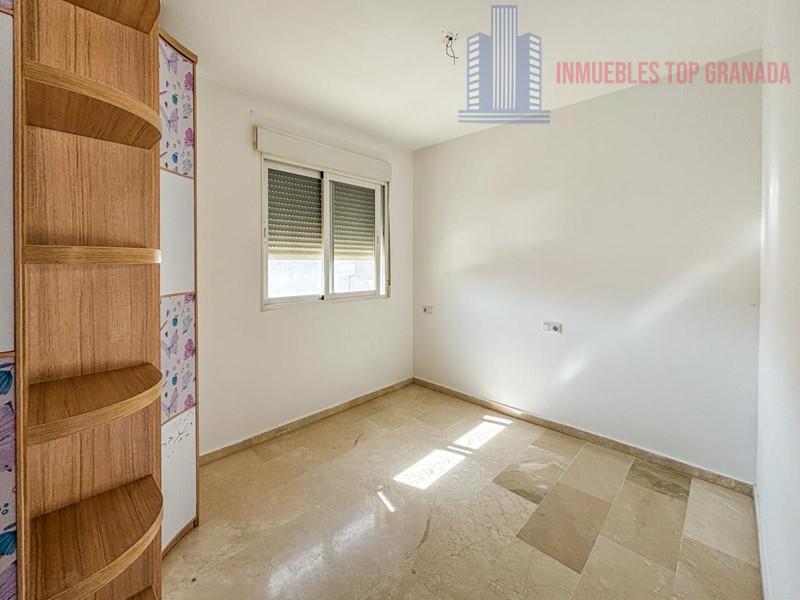 For sale of flat in Atarfe