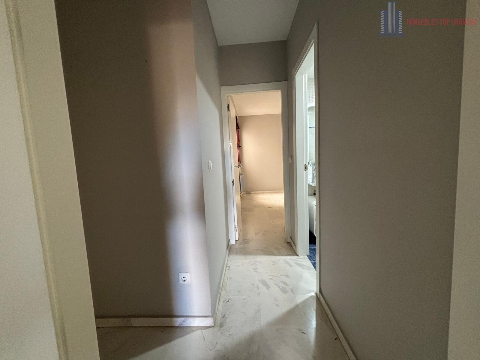 For sale of flat in Armilla