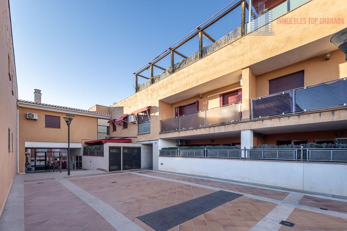 For sale of flat in Armilla