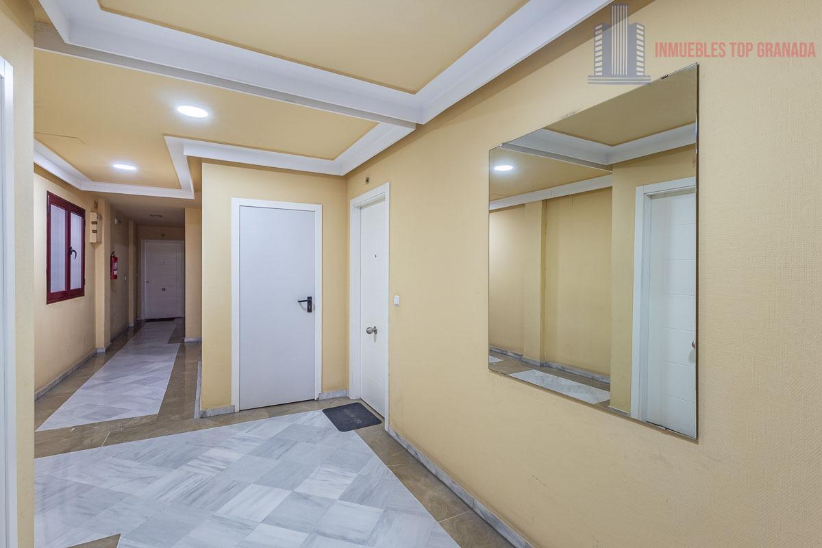 For sale of flat in Armilla