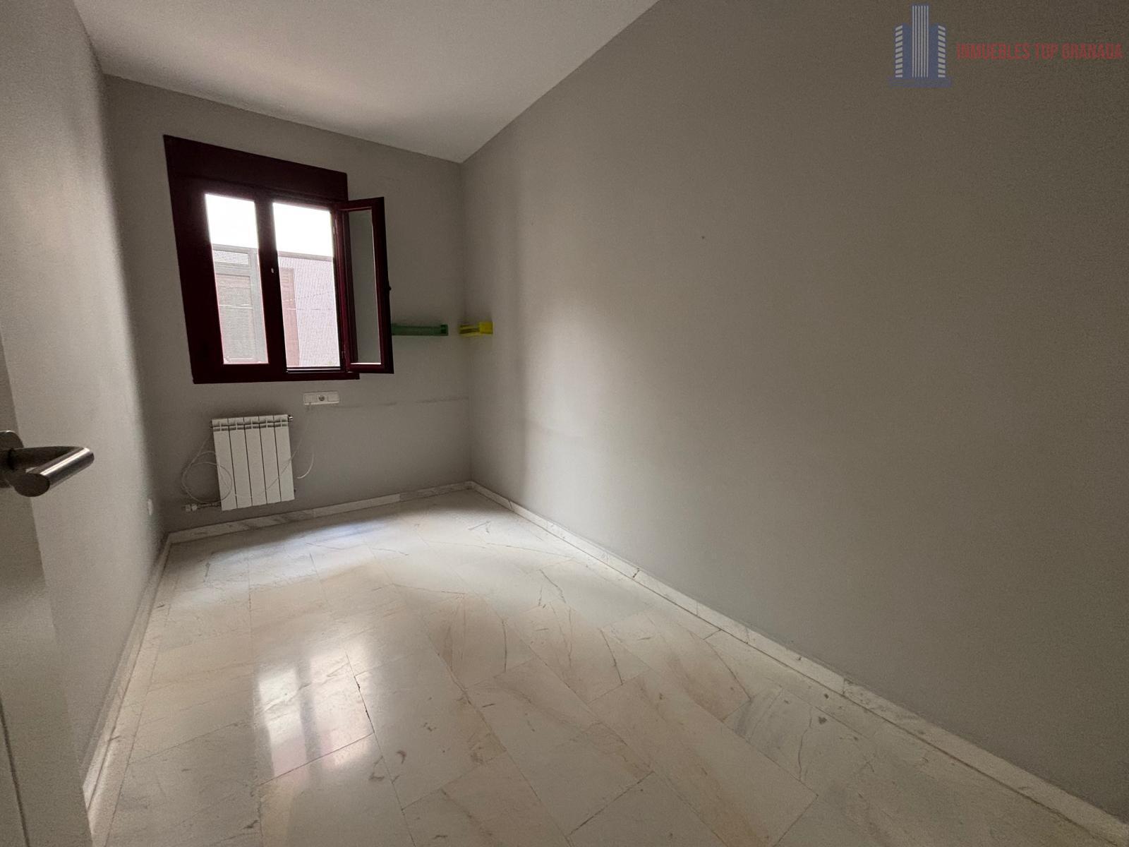 For sale of flat in Armilla