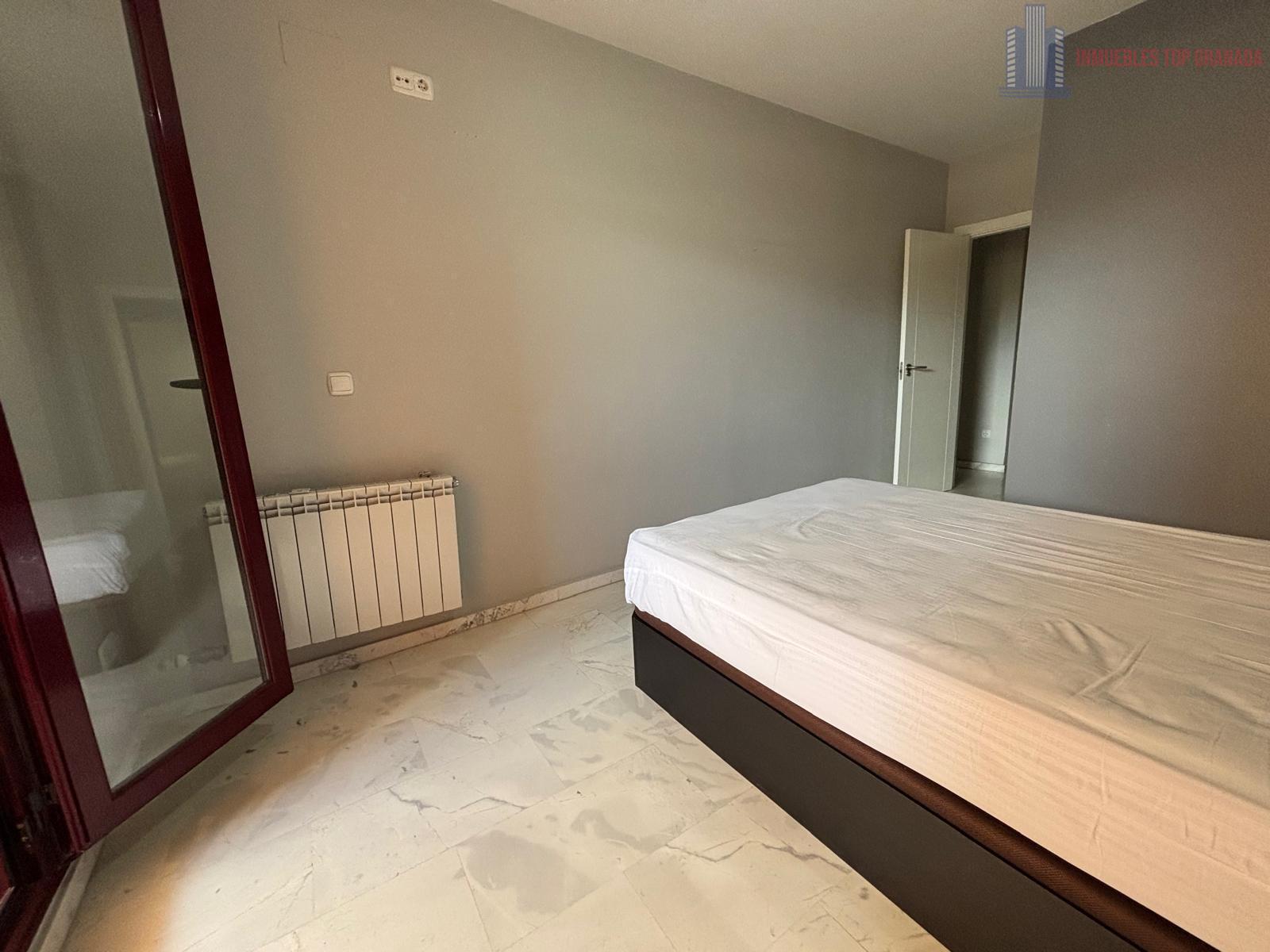 For sale of flat in Armilla