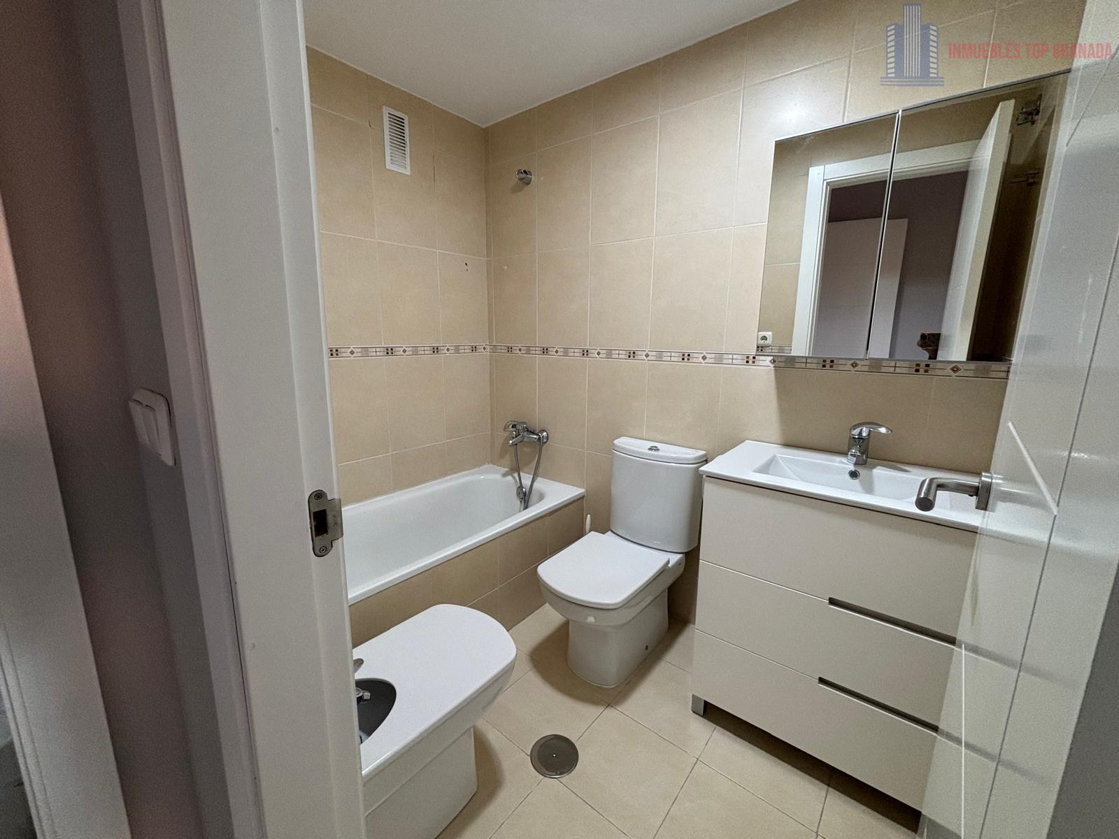 For sale of flat in Armilla