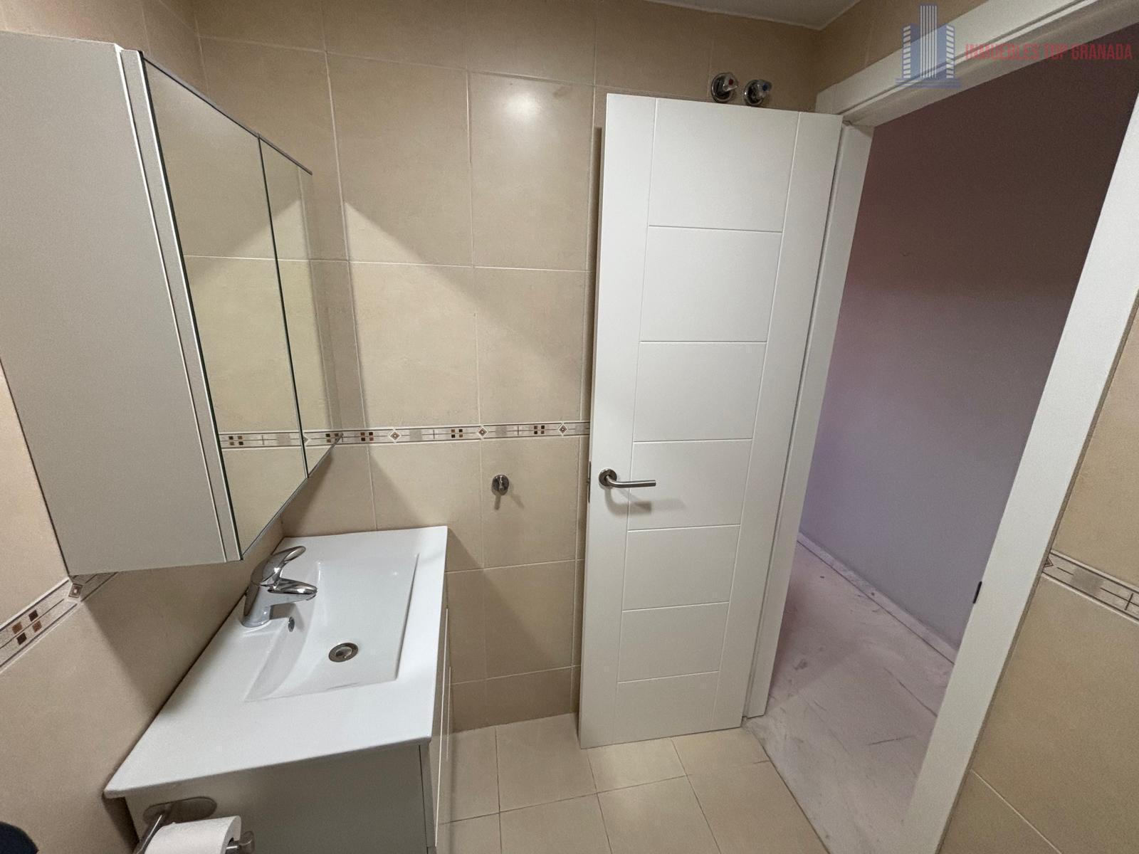 For sale of flat in Armilla