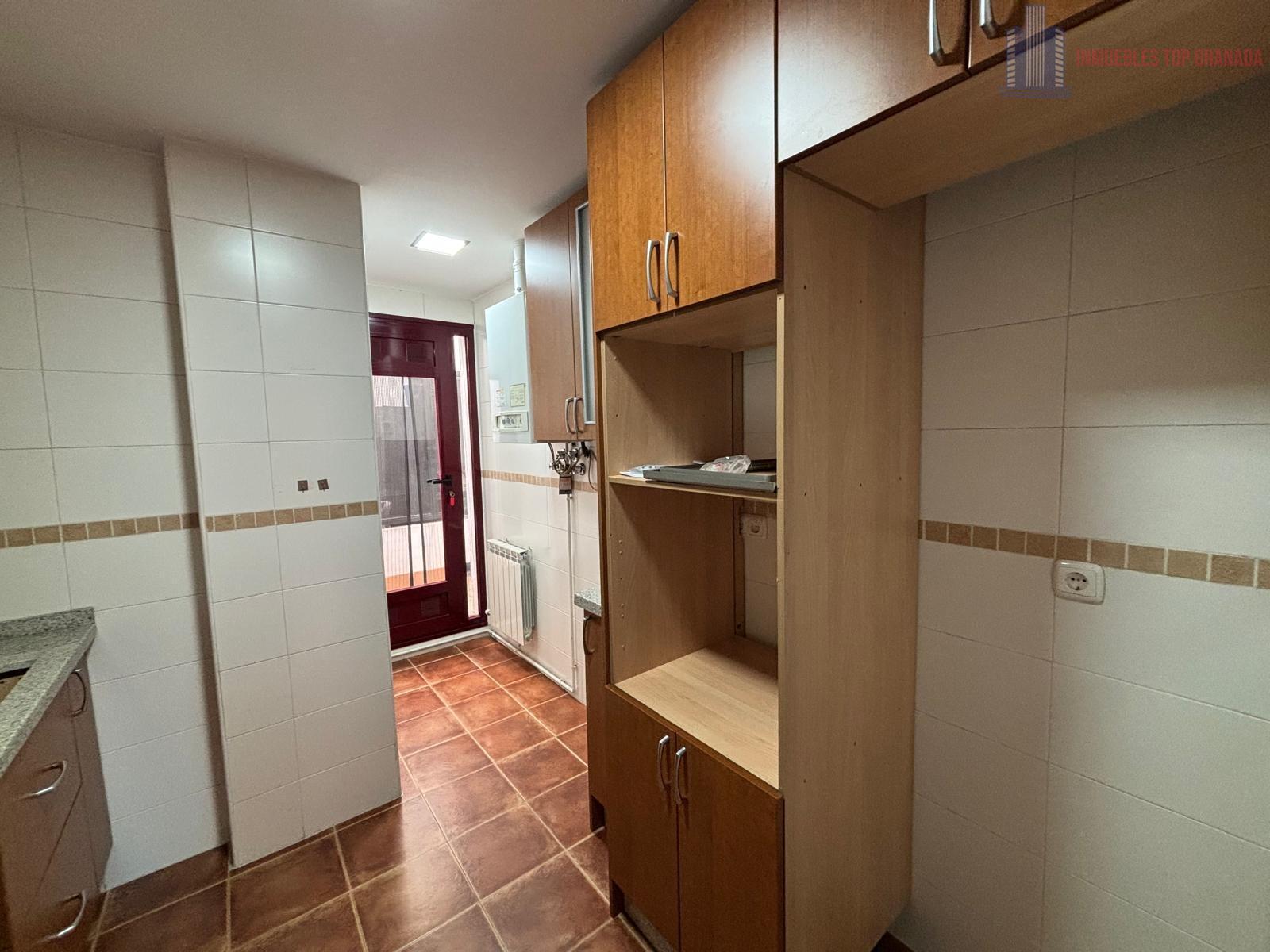 For sale of flat in Armilla