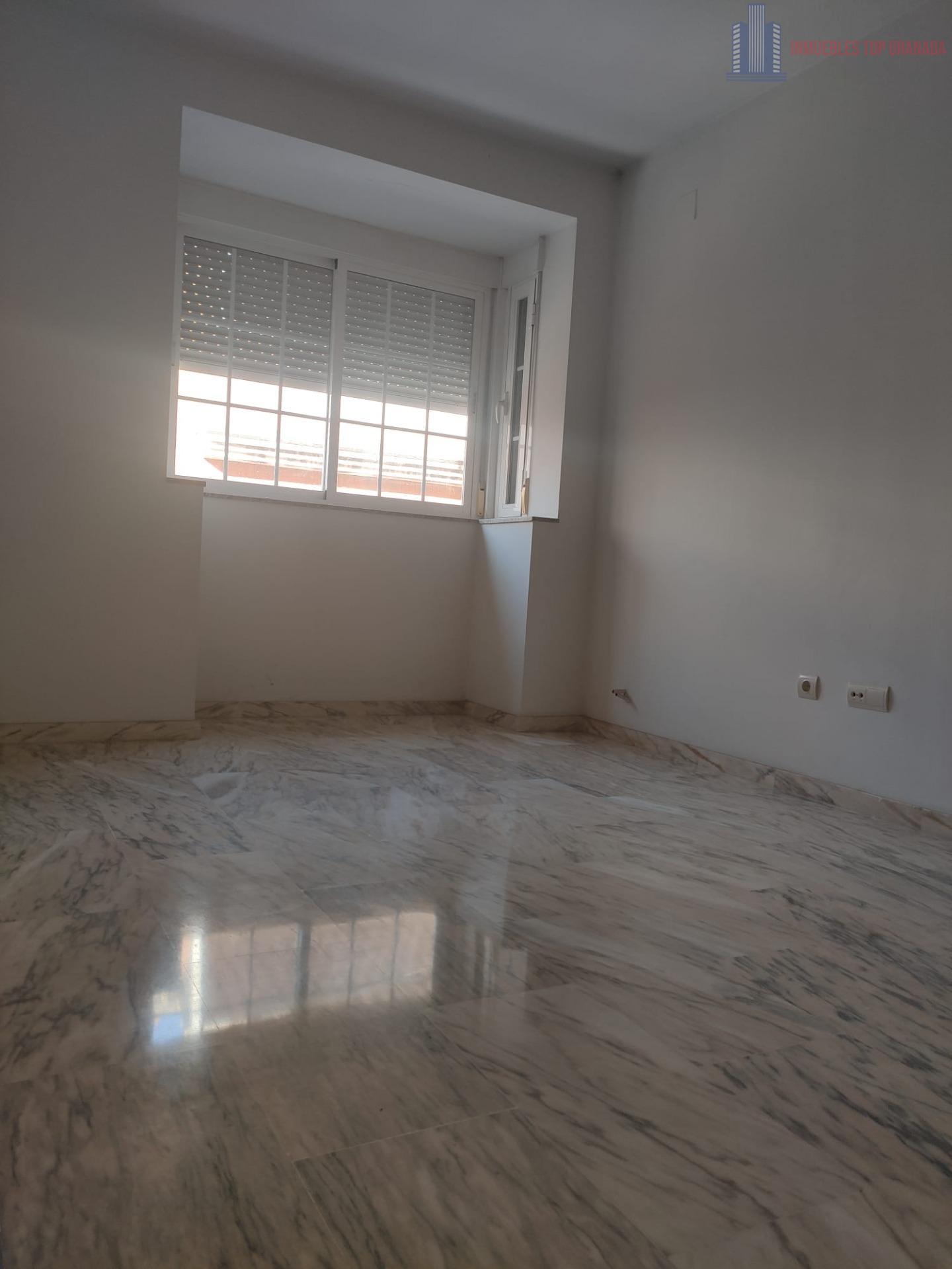For sale of flat in Maracena