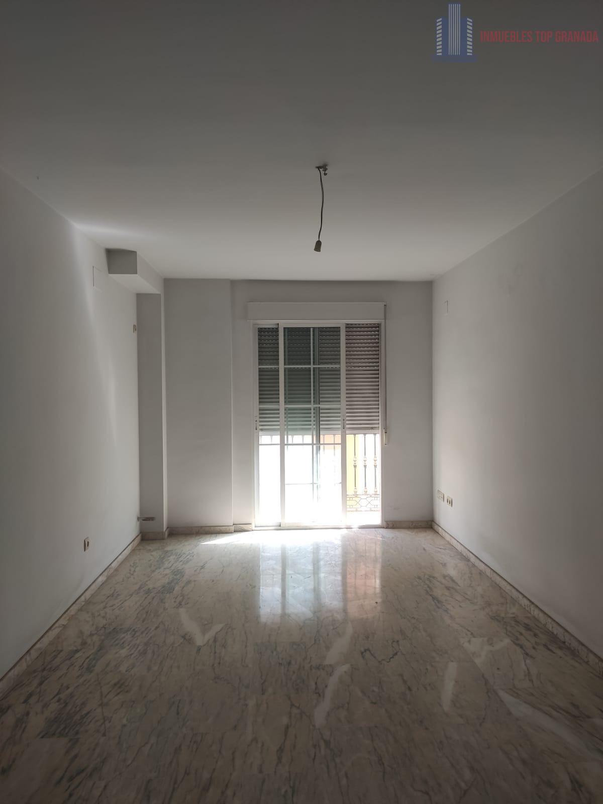 For sale of flat in Maracena
