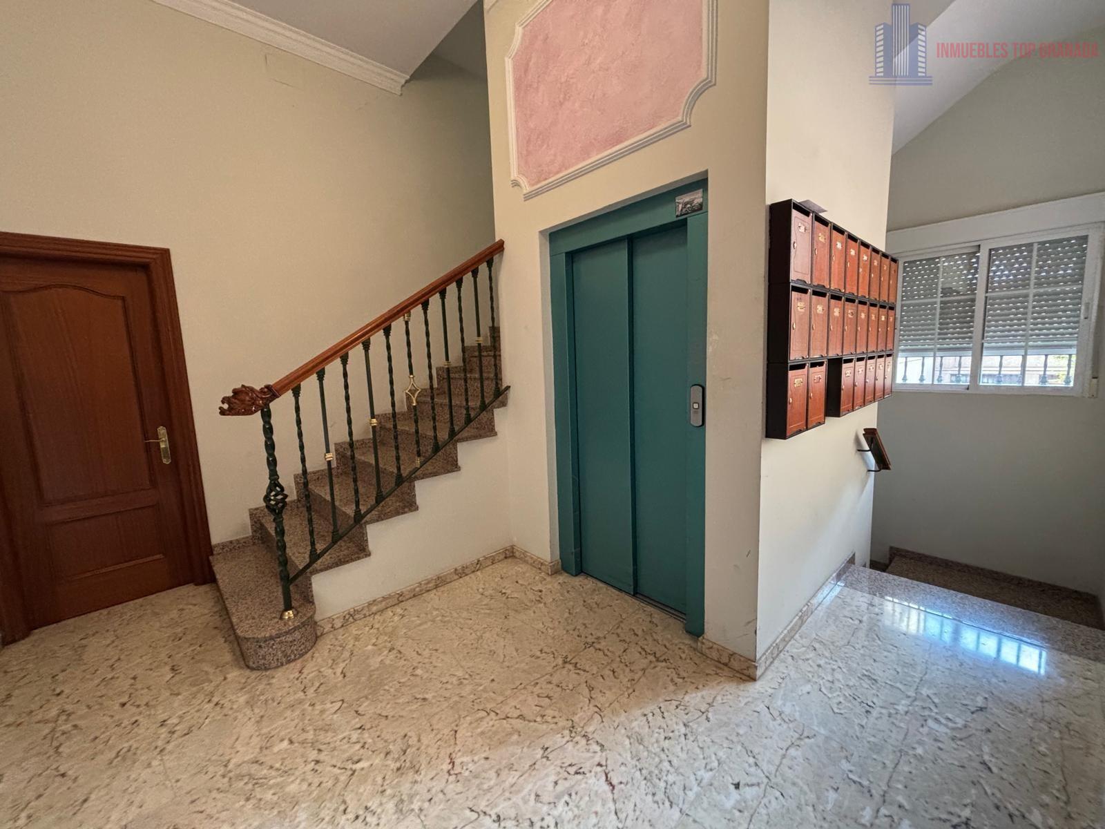 For sale of flat in Maracena