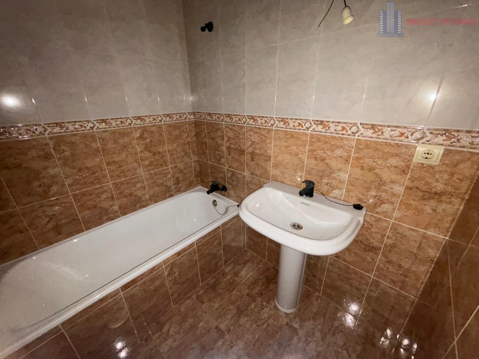 For sale of flat in Maracena
