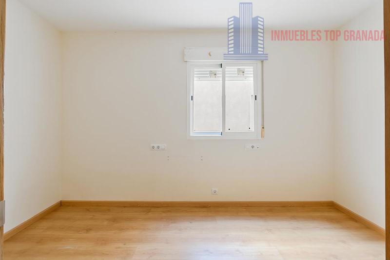 For sale of duplex in Padul