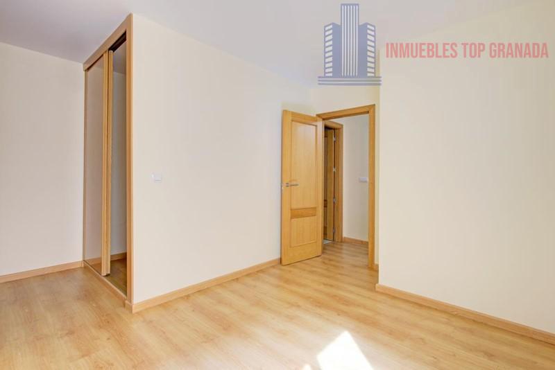 For sale of duplex in Padul