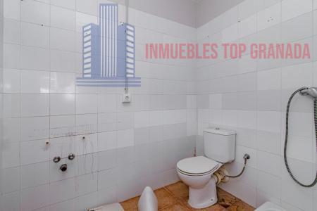 For sale of commercial in Ogíjares