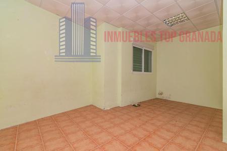 For sale of commercial in Ogíjares