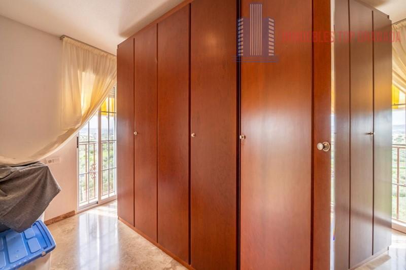 For sale of house in Otura