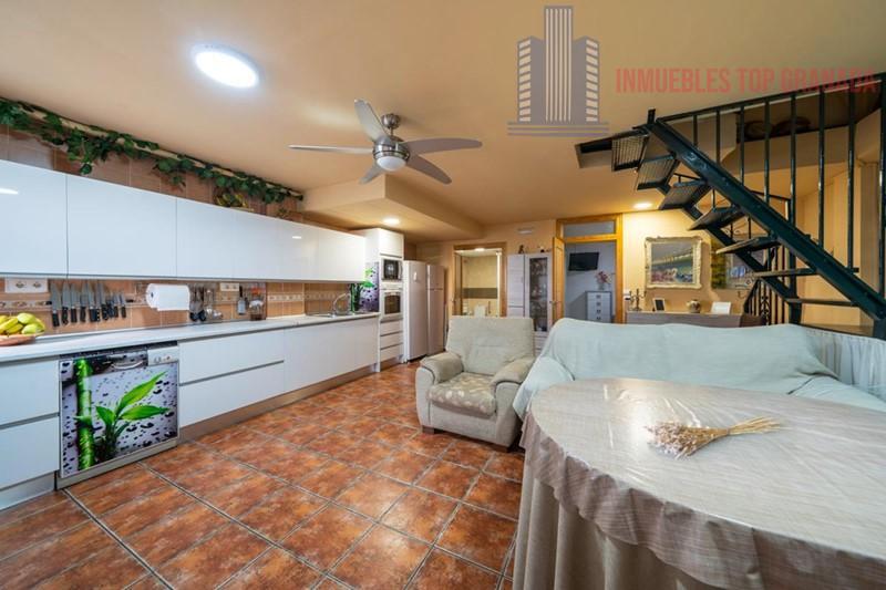 For sale of house in Otura
