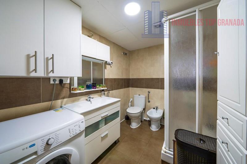 For sale of house in Otura