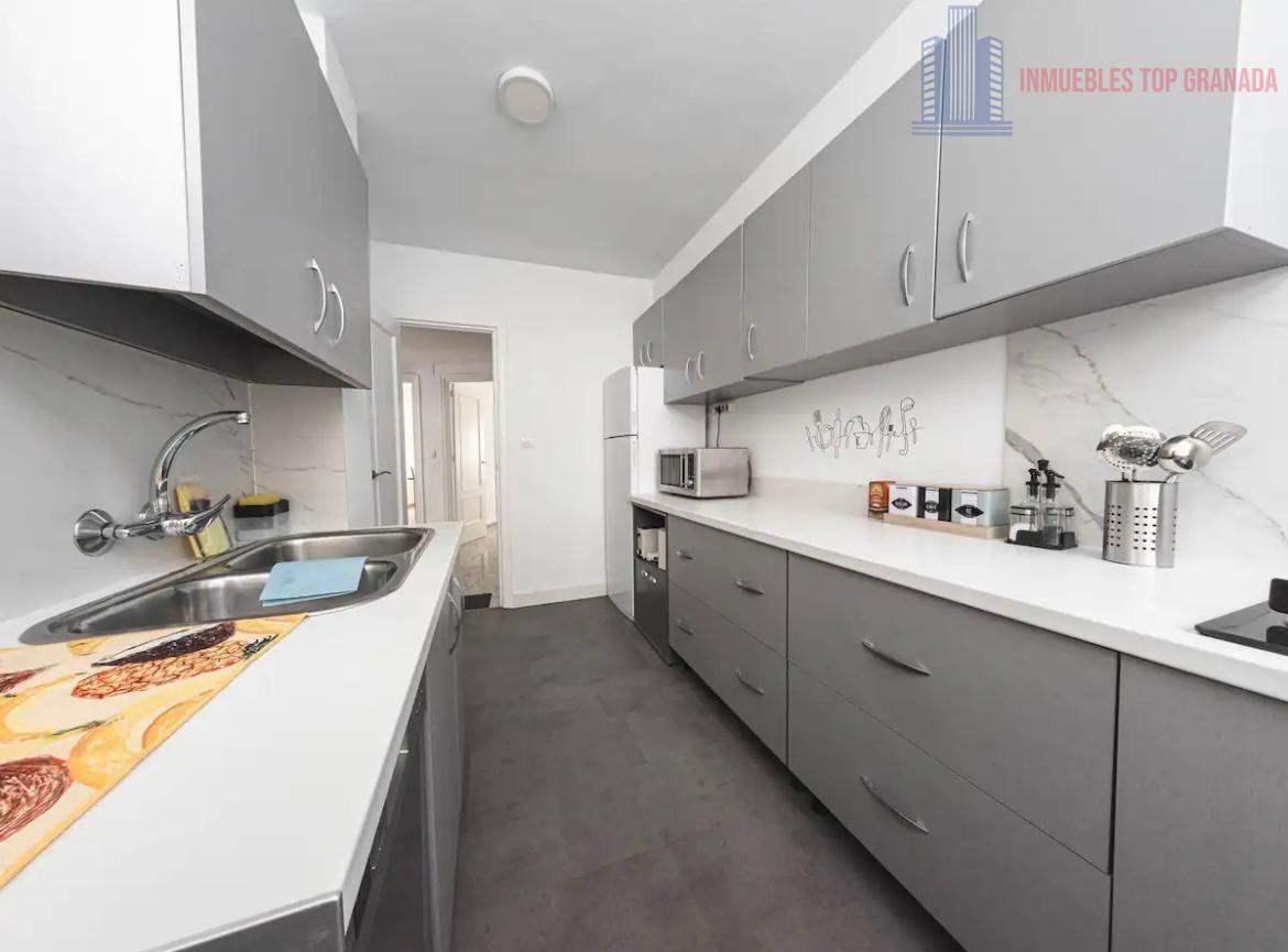 For sale of flat in Granada