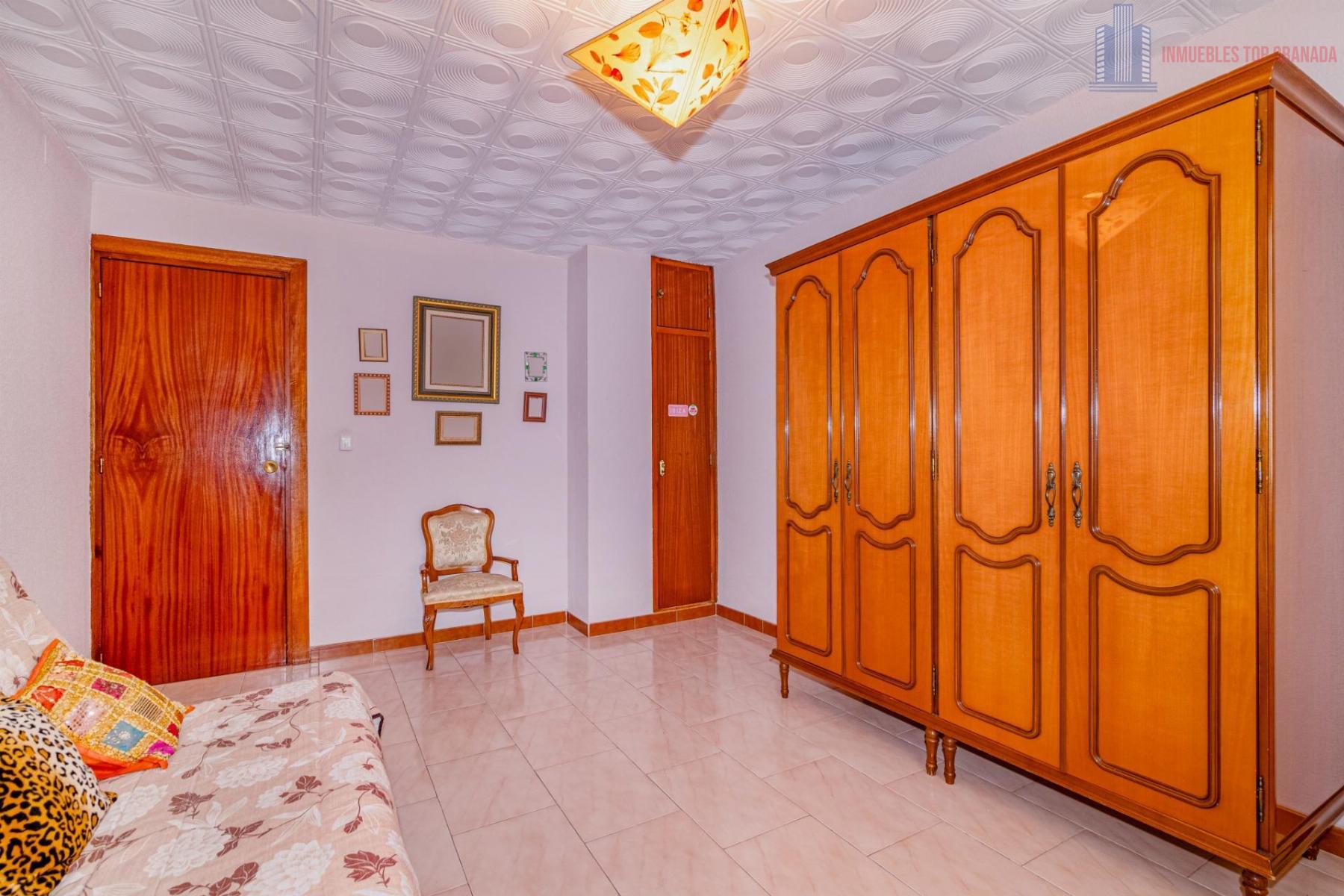 For sale of cellar in Alhendín