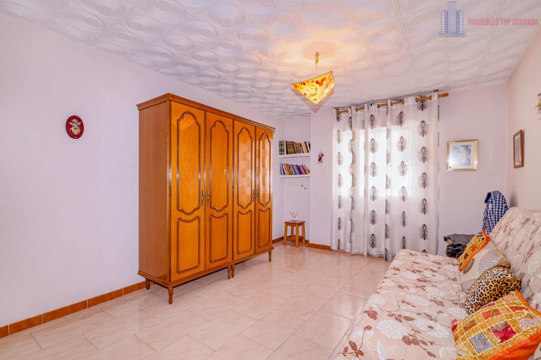 For sale of cellar in Alhendín