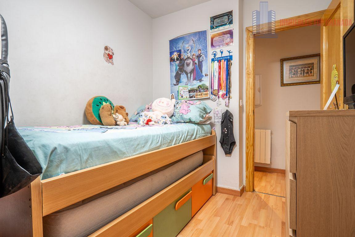 For sale of flat in Churriana de la Vega