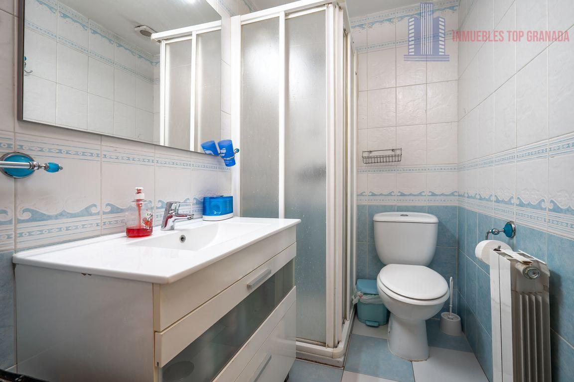 For sale of flat in Churriana de la Vega