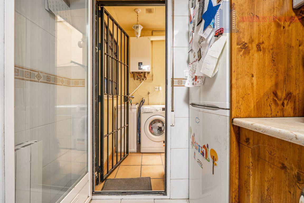 For sale of flat in Churriana de la Vega