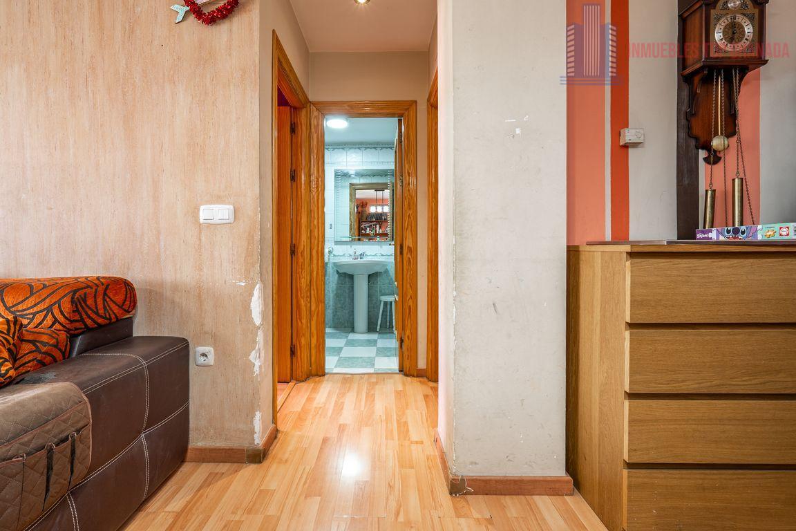 For sale of flat in Churriana de la Vega