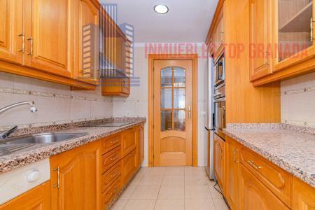 For sale of flat in Granada