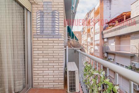 For sale of flat in Granada