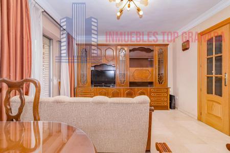For sale of flat in Granada