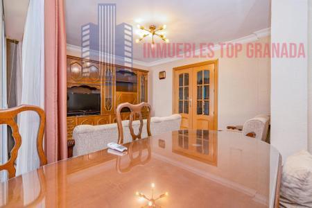 For sale of flat in Granada