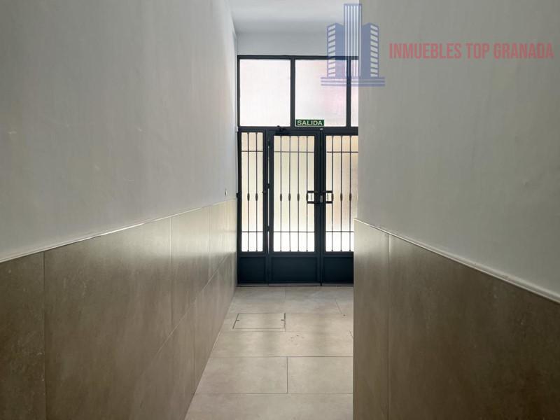 For sale of flat in Lanjarón