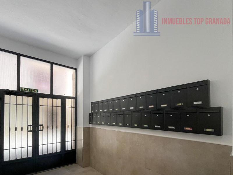 For sale of flat in Lanjarón