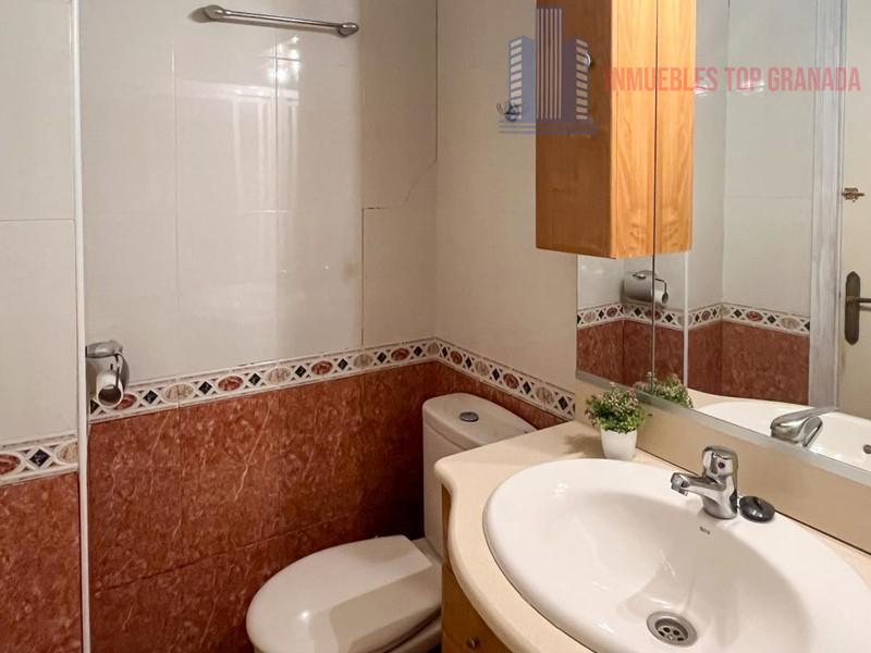 For sale of flat in Lanjarón